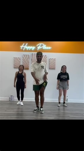 Sarafina Dance Challenge: Join the Afrobeats Fun!