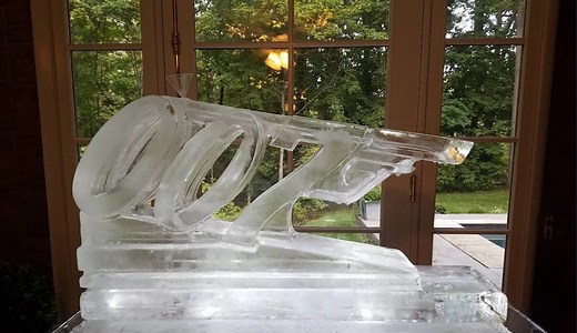 Indiana Business Creates Unique Ice Sculptures