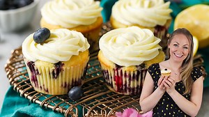 RECIPE: https://sugarspunrun.com/lemon-blueberry-cupcakes/ Perfect for spring or summer, lemon blueberry cupcakes are a bright and sunny sweet treat! My recipe is designed to stay soft and moist even when refrigerated. | Sugar Spun Run