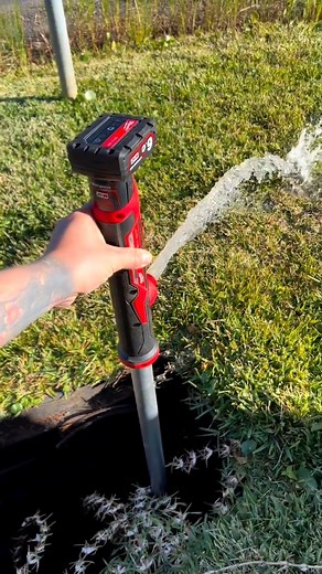 Pumps up to 34 litres per minute with a maximum head height of 4.6m! M12™ Stick Transfer Pump >> https://bit.ly/424f0Sf 📷 @locatedownunder #NothingButHeavyDuty #TeamMilwaukee | Milwaukee Tools Australia