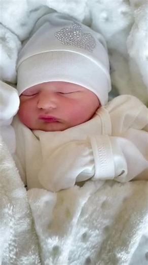 View's problem Don't under review my video tiktok team plz #cutebaby #foryoupage #fyp #viralvideo #trending