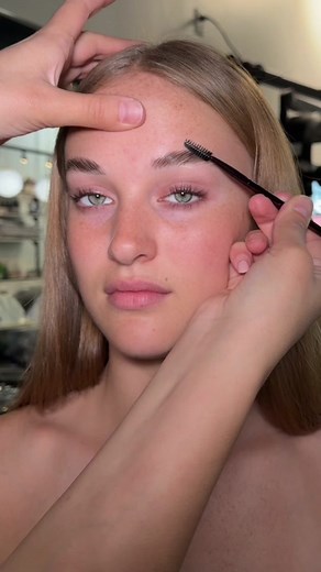 Soft Cut Crease Tutorial Using Ayshglamm Cosmetics Products