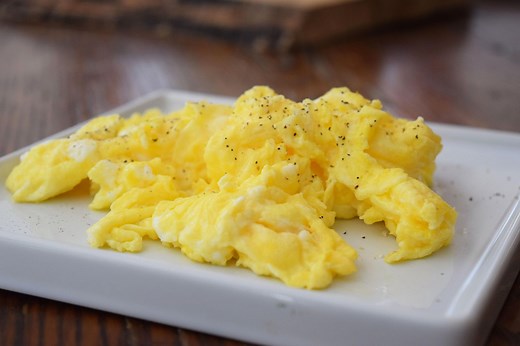 Learn to Make Perfect, Buttery Scrambled Eggs