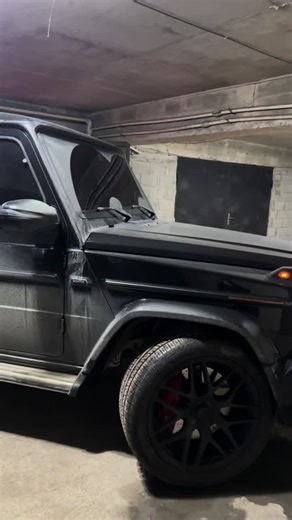 Mercedes G63 AMG: Performance and Luxury