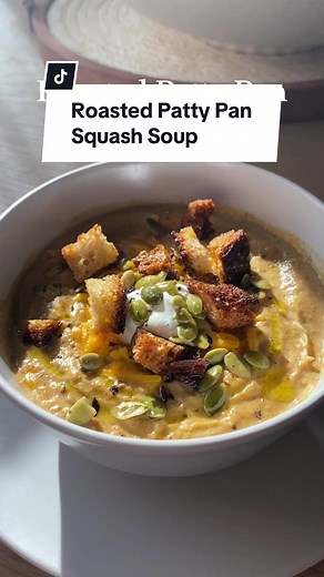 Roasted Patty Pan Squash Soup The patty pan squash are in season, and we love them roasted until tender, with garlic and onion. Blend with a splash of broth, and top with crispy croutons, sour cream and toasted pepitas. . . . #pattypansquash #squashsoup #autumnsoup #squashsoup
