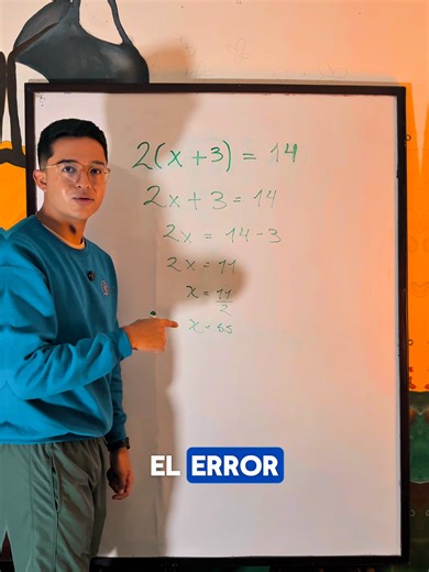 ⚠️ ¿Está bien este procedimiento? ⚠️ Resolvimos la ecuación 2(x 3) = 14, pero algo salió mal a propósito 👀 En algún paso el procedimiento deja de ser correcto… 👉 ¿Sabes cuál es el error? 👉 ¿Cómo debería resolverse correctamente? Déjalo en los comentarios y participa 💬 En The Da Vincis Academy aprendemos matemáticas analizando, no solo siguiendo pasos. 🔔 Síguenos para más retos, errores comunes y matemáticas sin estrés. #ErroresEnMatemáticas #Ecuaciones #Álgebra