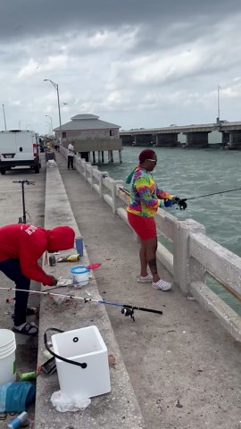 Florida to rebuild Sunshine Skyway fishing piers more than a year after Hurricane Milton damage