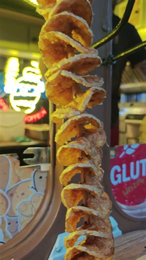 Spiralkartoffeln: The Ultimate Spiral Potato! 🥔✨ #StreetFood #Berlin