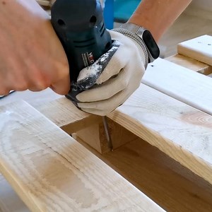 225K views · 4.6K reactions | The making of a bed frame out of pallets! | MetDaan Creative | Facebook