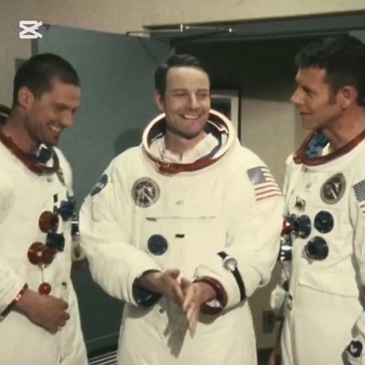 Apollo 18 (2011)