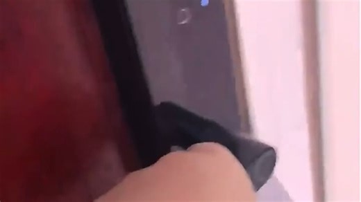 可以实现双向的视频通话，门外是谁一清二楚