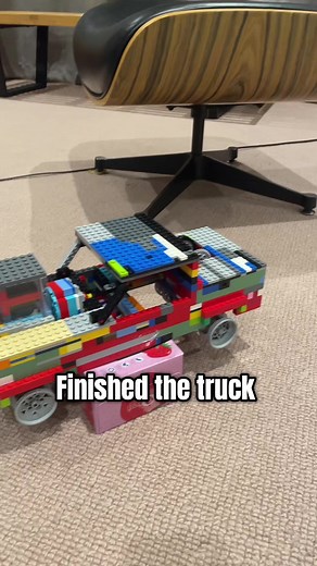 Lego Truck with Vacuum Engine Build Guide