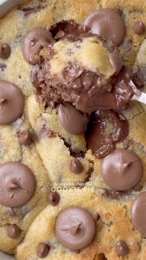 Ooey-Gooey Nutella cookie pie #cookies #chocolate #nutella #viral #youtubeshorts #shortsfeed