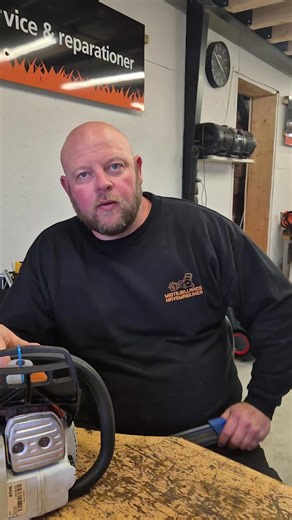 Sådan bruger du en multifil, til at slibe din kæde på motorsaven. Vores modeller er fra STIHL og Granit #stihl #motorsav #midtsjællandshavemaskiner