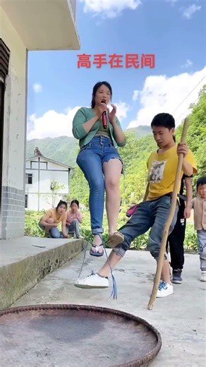 Wow! This Chinese Kung Fu Girl is Unreal! #funny #comedy #kungfu #shorts