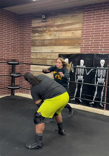 Student Hayley Heartbreaker learning lots this past weekend! #wwe #prowrestlingtiktok #prowrestling #prowrestlingtraining #raw