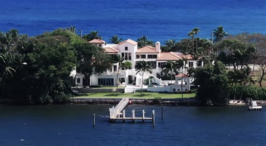 Sean Hannity Buys $23.5 Million Florida Mansion – 4 Minutes From Mar-A-Lago And 1 Minute from Larry Ellison's $175 Million Estate | Celebrity Net Worth