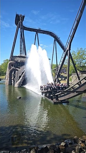 Heide Park Resort - Krake Ausfahrt in Zeitlupe