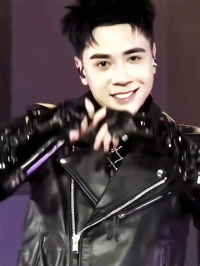 off 3 day r kh biết còn ai nhớ mình kh nữa 😌 #quanghungmasterd #muzik #xh