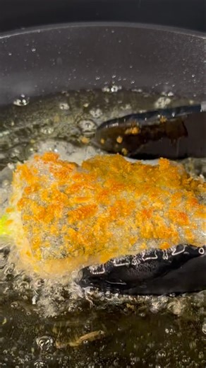 The ULTIMATE Crispy Sushi Hack! 🔥🍤