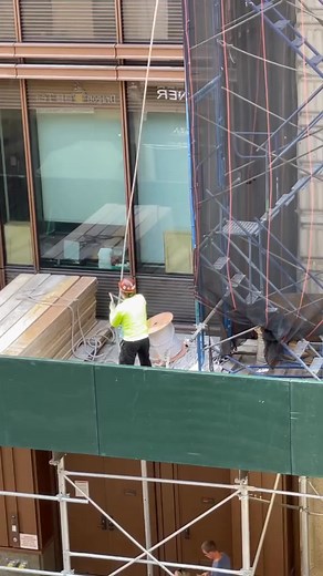 Rope and Pully👍🏻#build #howto #nyc #construction #contractor | Peter Pitts