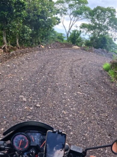 Ruta a Cantón Zacazil: La Calle Más Bonita de la Cordillera El Bálsamo