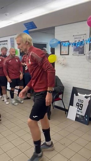 As well as our win, yesterday also saw us celebrate Tea Boy Ted’s 99th birthday! Ted has been a mainstay in the world of The Gingerbreads for over 50 years, and it was an honour to celebrate this incredible milestone with him. Happy Birthday for tomorrow, Ted — and thank you for everything you’ve done for the club! 💙☕🎂 | Grantham Town FC