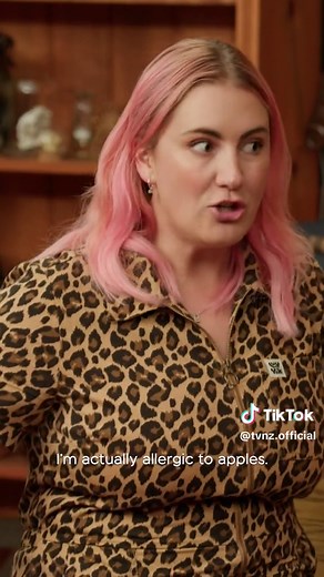 Hayley Sproull and Paul Williams on Taskmaster NZ