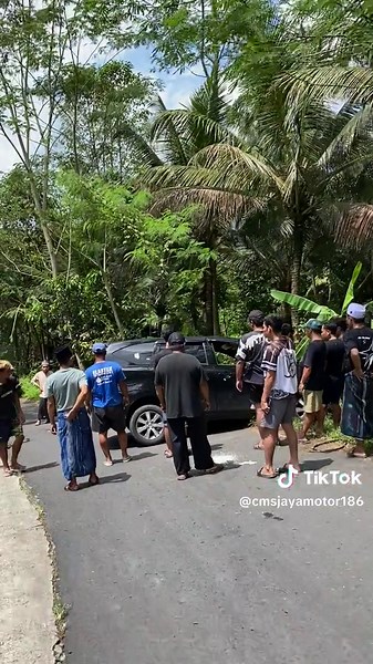 Telah terjadi laka lantas ges.tetap hati hati dalam berkendara🙏#laka #lakalantashariini #fyp #viral #fyppppppppppppppppppppppp