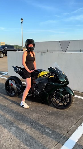 Yamaha R1 1000cc Stretched - Power & Performance