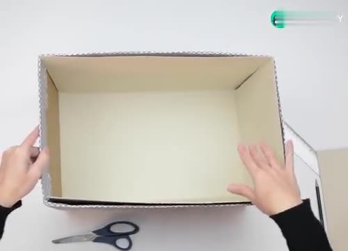 教你如何用纸盒手工DIY制作一个好看的收纳盒