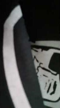 Belly Button Raspberry Farts to Music