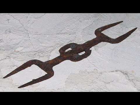 10 Disturbing Torture Confession Methods