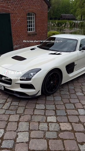 Mercedes-Benz AMG: Drive the Iconic Mercedes GLA