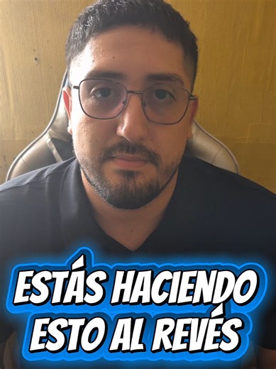 El enfoque no se fuerza, se construye. En contextos de alto desempeño, uno de los errores más comunes es intentar concentrarse desde la tensión. Cuando la activación es muy alta, la mente pierde claridad y foco. Primero regulación, luego concentración. Entrenar el enfoque es parte del entrenamiento mental. La concentración es una consecuencia, no un punto de partida.🧠 #enfoquemental #concentracion #psicologiadelrendimiento #desempeño #altorendimiento