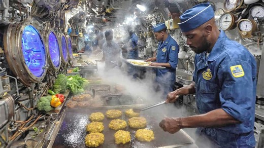 How submarine chefs cook 1,000 meals for the crew