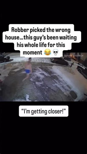 😂😂 "I'm getting closer." WRONG house. #foryou #funnyvideo #robbery #dumbcriminals #shorts #reels