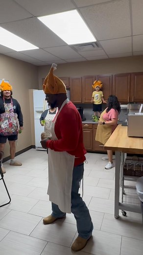 1.1K views · 34 reactions | Happy thanksgiving church fam! We are having our annual thanks for giving meal this Wednesday at Bunche elementary starting at 6:15! We would love for you to come join us in fellowship and in this feast of thanksgiving. Hope to see you there!旅#Thanksgiving #Younameit #Jesus loves you | Common Unity Church Midland | Facebook