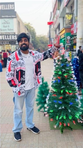 Christmas Tree 🎄lene aa gye guys 😍 #dushyantkukreja #shorts