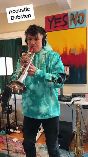 ACOUSTIC DUBSTEP 💀 Bass Sax mouthpiece on the Trumpet goes so hard 🤯 Listen on subs!! TAG YOUR FAVORITE DUBSTEP PRODUCER #dubstep #trumpet #sax #acoustic #beat #wild #creative #wow