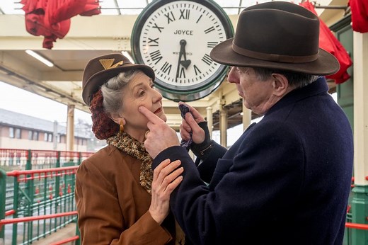 Watch the moment famous Brief Encounter clock makes its return to Carnforth station