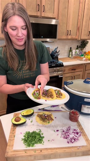 Easy Crockpot Carnitas Recipe for Tacos and More