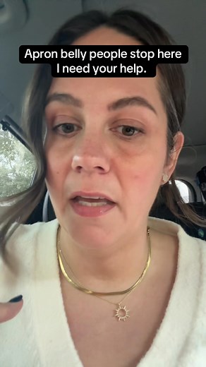 Plus size people with an apron belly, I need your help. Please weigh in. #plussize #plussizeapronbelly #apronbellybaddies #apronbelly #plussizestyle #plussizefashion | Lindsey Baker, Apron Belly Girlie