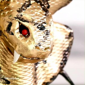 191K views · 333 reactions | Golden Snake Cake | MetDaan Creative | Facebook