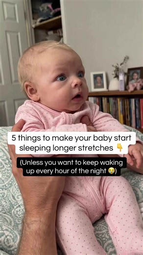You don’t need a perfect baby. You need a baby who can actually stay asleep longer than 47 minutes 😭 And sometimes the reason they keep waking isn’t random. It’s usually a pattern you haven’t spotted yet. Here are 5 things that help 👇 1️⃣ ⏰ Get the last wake window right Too long awake = overtired. And overtired babies often wake more, not less. They may fall asleep fast… but their body is still stressed 😭 2️⃣ 🌙 Keep nights boring Dim lights. Quiet voice. No big reactions. Feed → settle → ba