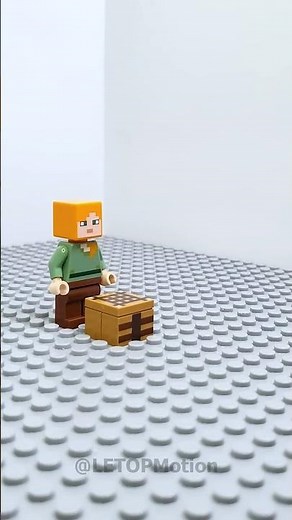 LEGO Alex’s Crafting Table
