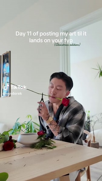 Christmas Floral Arrangement for Your Coffee Table