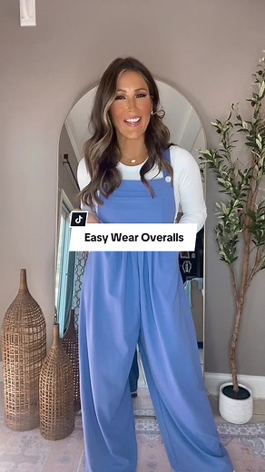 The comfiest overalls you will own. Stretch is amazing and they are ready to wear right out of the bag. zero ironing. Fit: sized down to an XS @Halara_official #halara #overalls #easyoutfit #ttsfashionfinds #outfitideas #comfortable