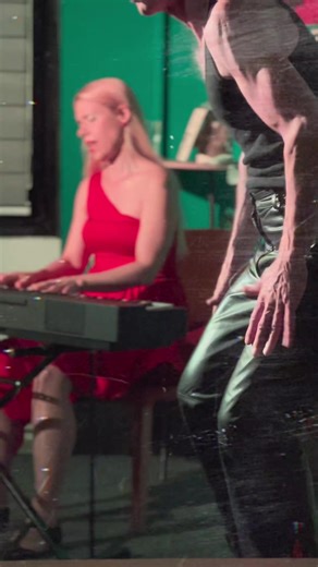 Subotica 14. 3. radionica i koncert | Video: Zrenjanin, klub Zona #zrenjanin #subotica #aliceinwonderband #telesnamuzika #worldmusic