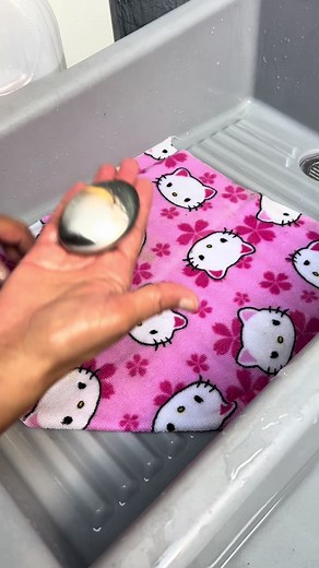 Este jabón si saca espuma #lavando | metal soap
